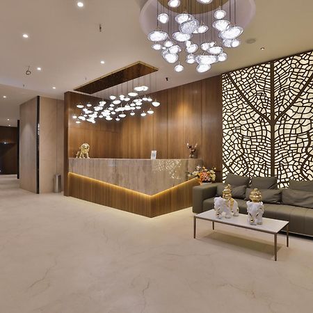 Hotel Elements Surat Exterior photo