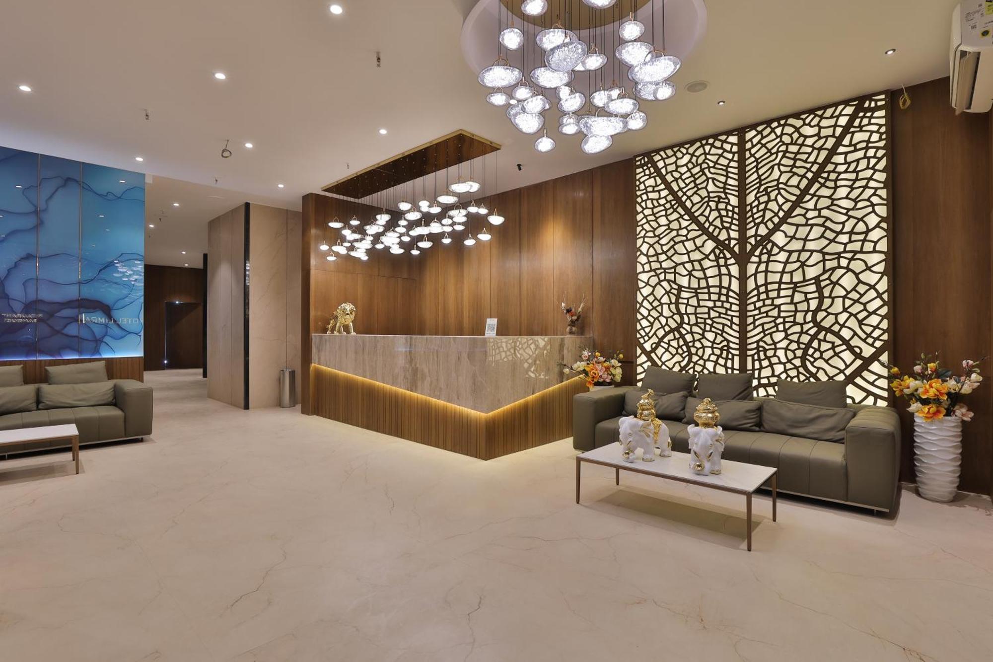 Hotel Elements Surat Exterior photo